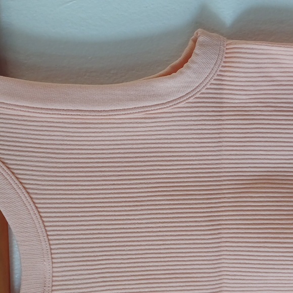 Soft Rose Peach Rib Top Slimming - Picture 4 of 6